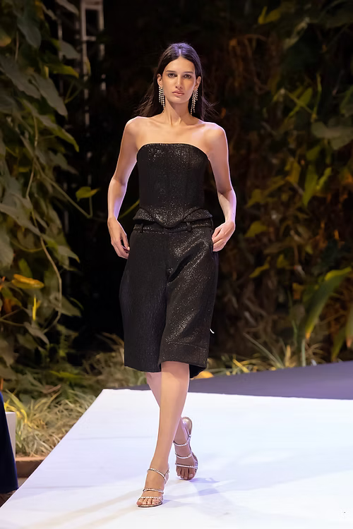 Bermuda Feminina de Bolso Fera